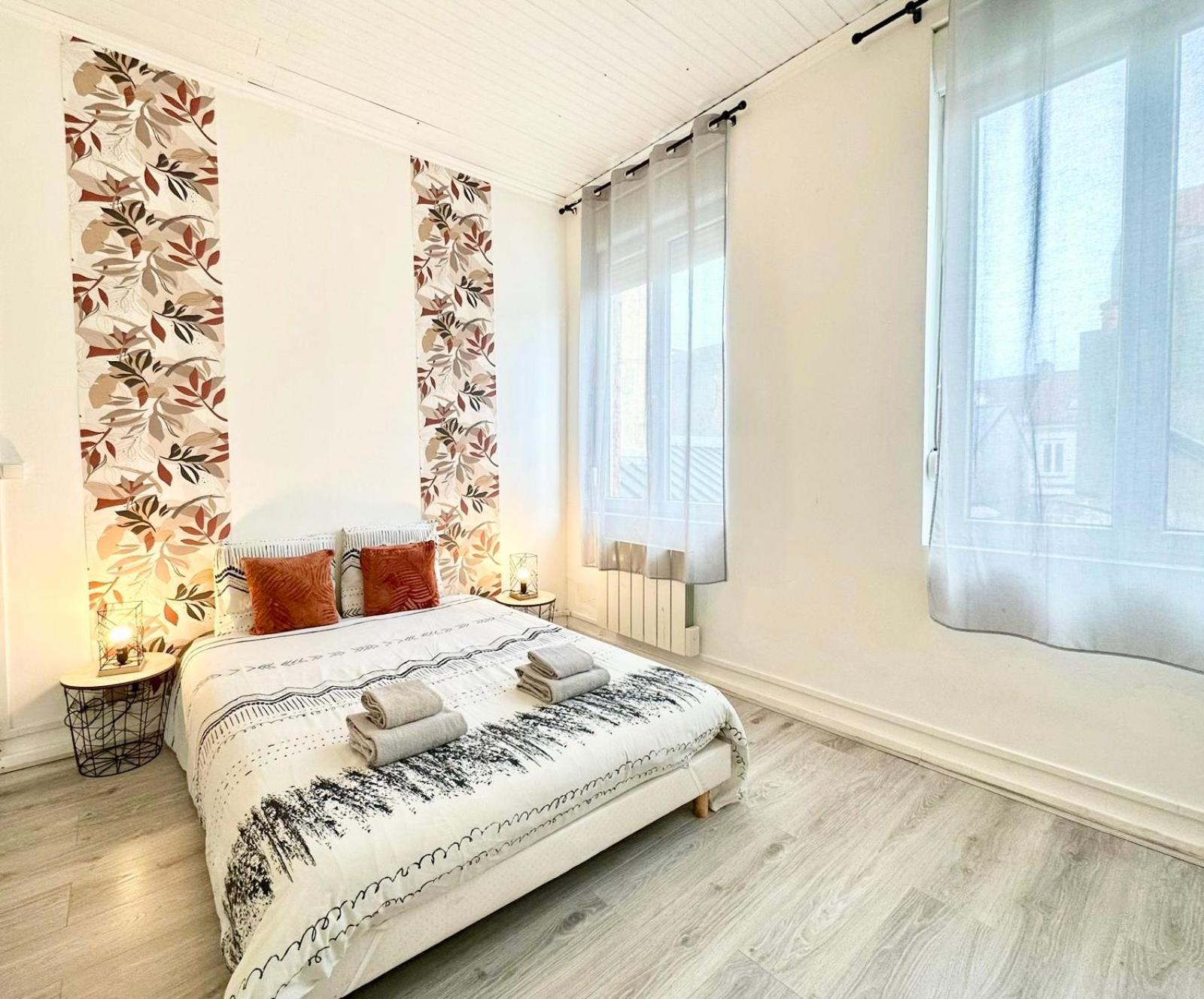 * The Gold Time * Appartement Confort * Centre-Ville Calais Ngoại thất bức ảnh